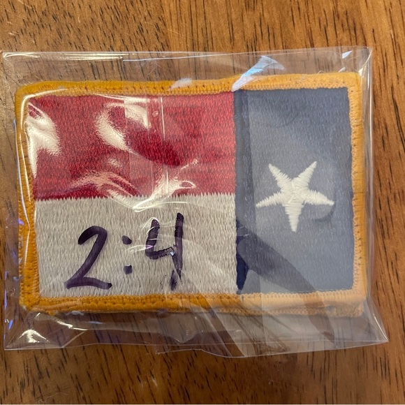 2 VTG Texas Flag Sew On Patches Appliqués 3.25”x2.25” Red White Blue 2:4 Gift - Picture 7 of 7